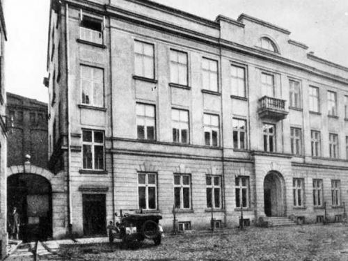 Budynek biurowy fabryki J. Franaszka przy ulicy Wolskiej 45 w roku 1929 (źródło Cyfrowe Archiwum Woli)
